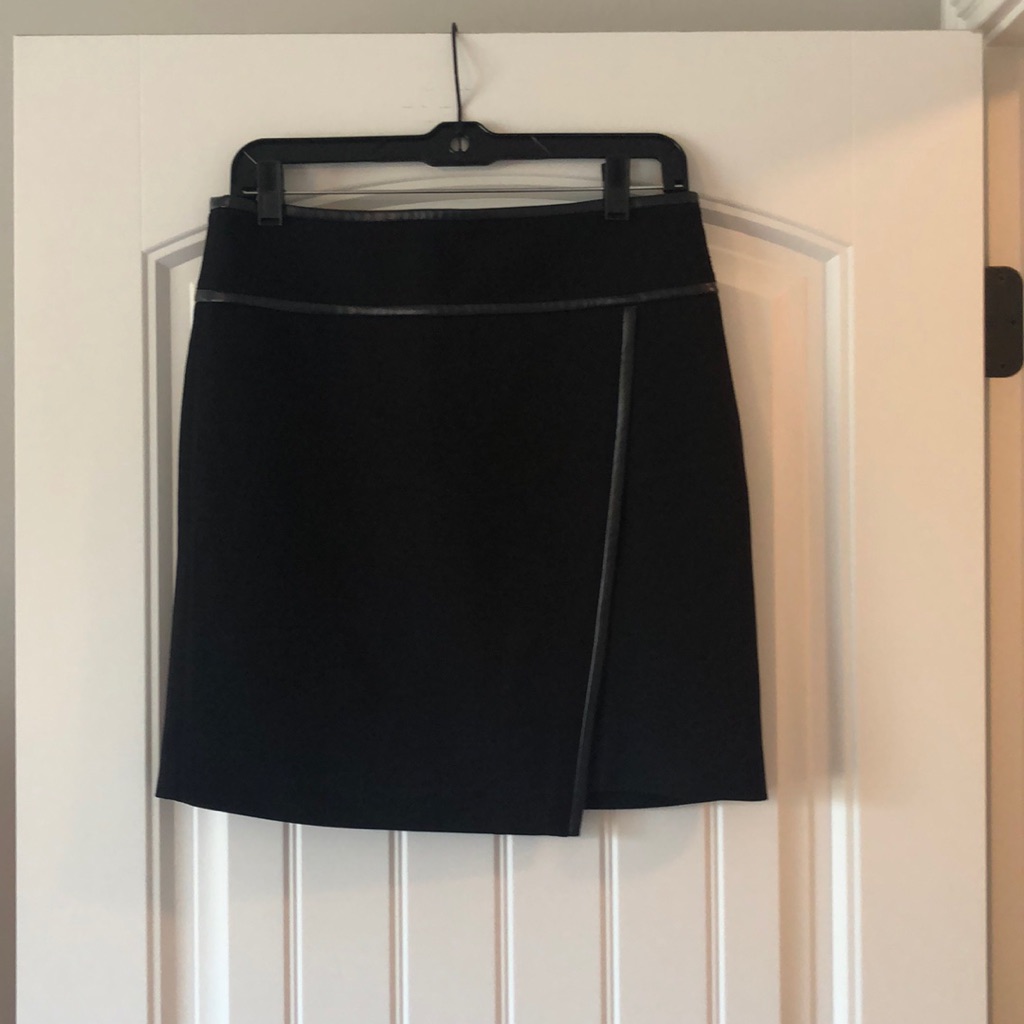 White House Black Market Skirt